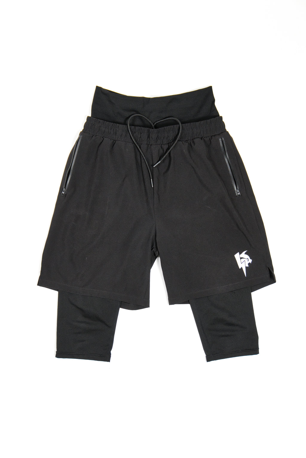 شورتات الأداء من إحسان